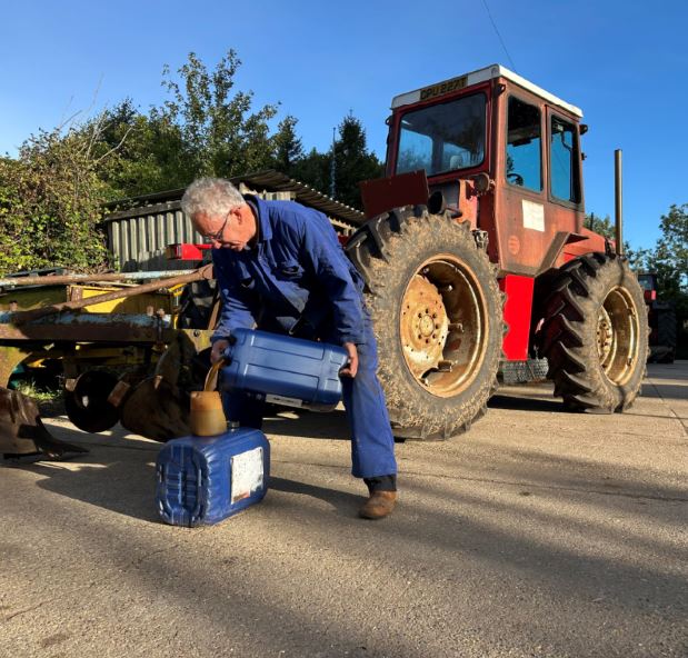 CLASSIC TRACTOR OIL FOR PLOUGHING MATCH
