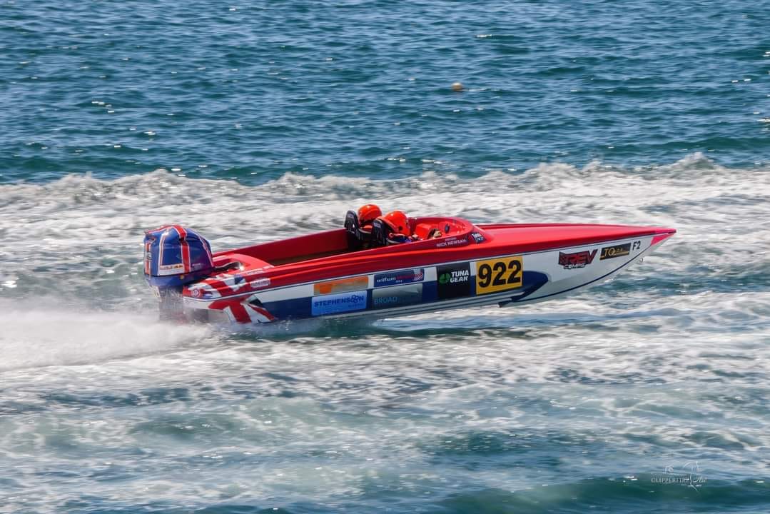 922 Enforcer Powerboat team at World Championships v2