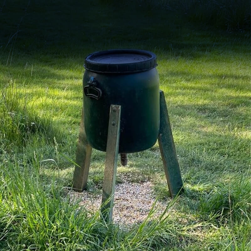 GAME & PHEASANT FEEDERS