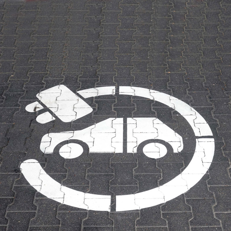 Supporting Customers With Impending E-Mobility  